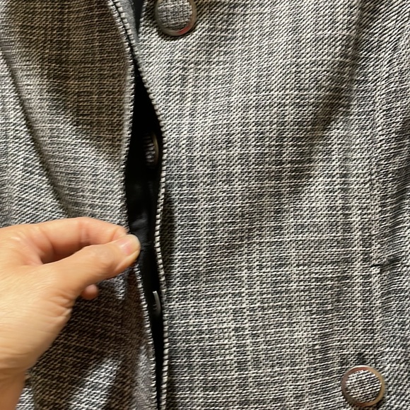 RW&Co. Navy weave blend vest ( sz l) - Picture 7 of 12